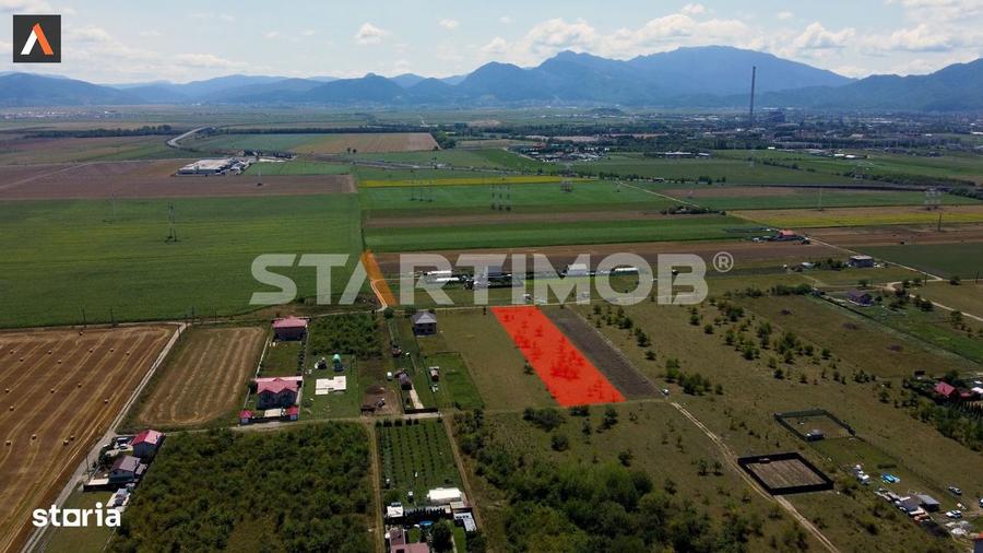 Teren de 2900 mp, în Sânpetru