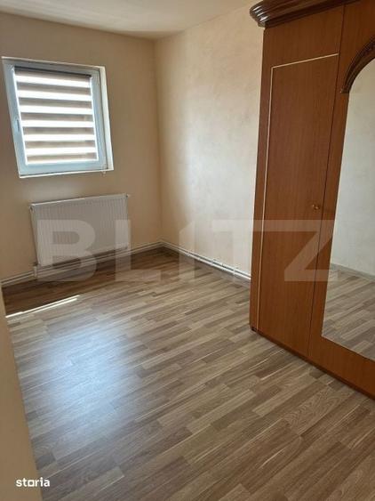 Casă cu 4 camere în Brădești
