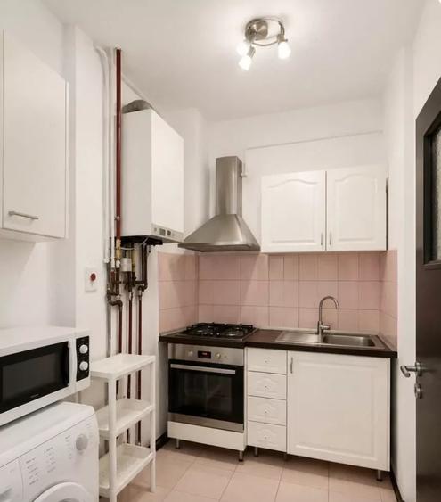 Apartament cu 2 camere decomandat, mobilat în Calea Victoriei