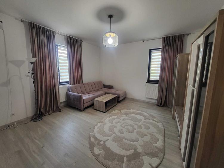 Apartament cu 2 camere decomandat în Rediu