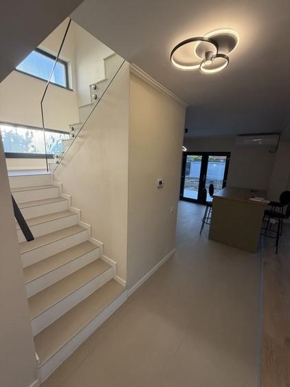 Casă cu 4 camere în Racovița