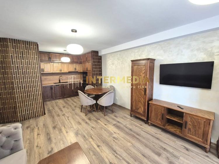 Apartament cu 2 camere decomandat, mobilat în Cetate