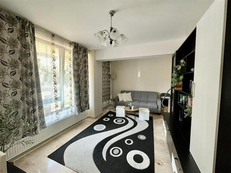 Apartament cu 2 camere decomandat în Copou