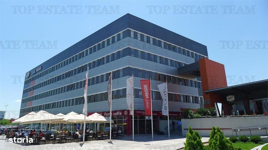 Spațiu comercial, de 3,000 mp, în Central