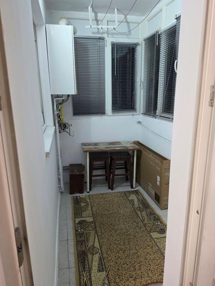 Apartament cu 3 camere decomandat, mobilat în Apărătorii Patriei