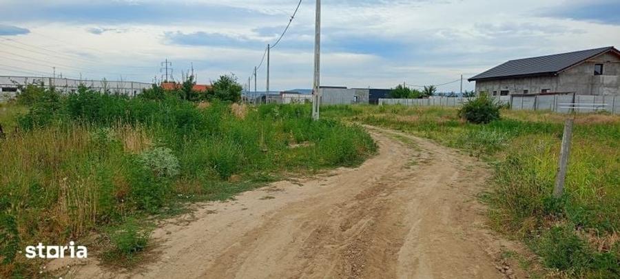 Teren de 2240 mp, în Central