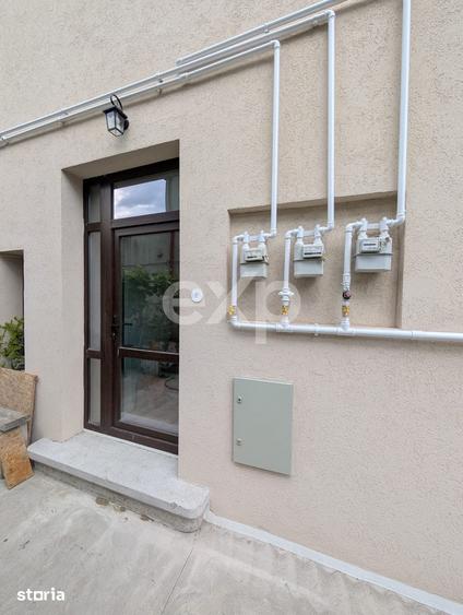Apartament cu 5 camere în Tei
