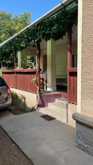 Casă individuală cu 4 camere cu Canalizare în Sanislău