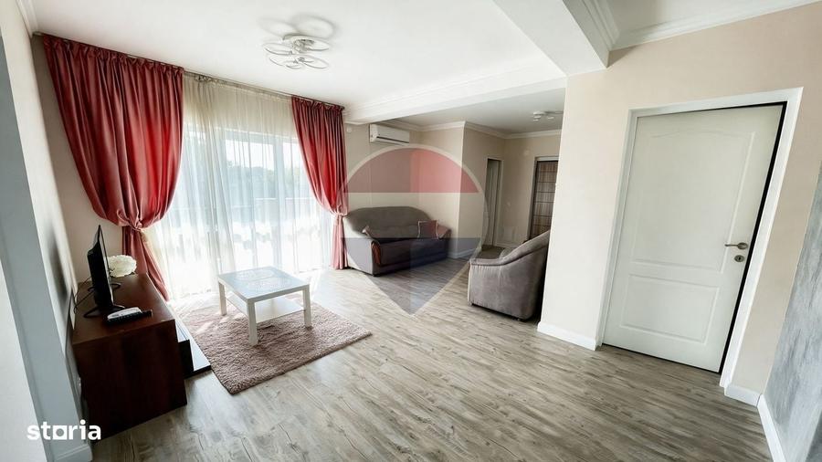 Apartament cu 3 camere semidecomandat în Central