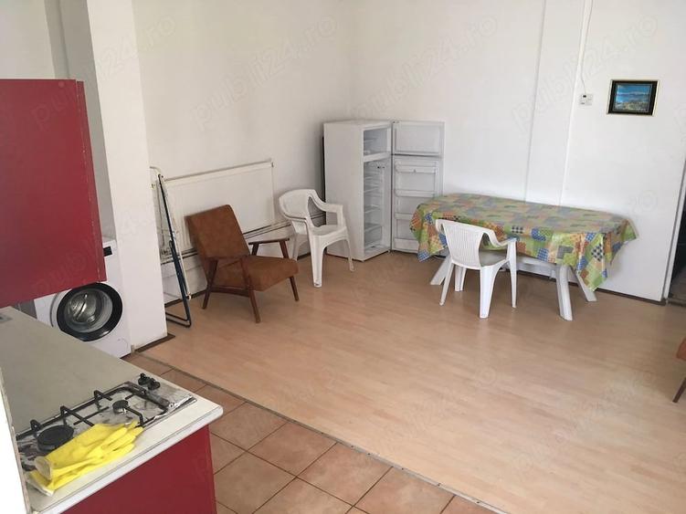 Casă cu 2 camere cu Teren 70 Mp în Mureșeni
