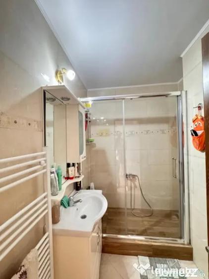 Casă cu 5 camere cu Teren 157 Mp în Central