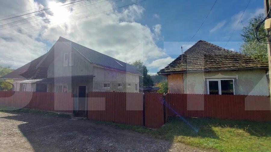 Casă individuală cu 6 camere cu Teren 986 Mp în Moacșa