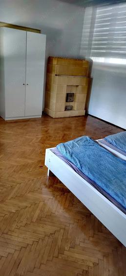 Casă cu 3 camere în Central