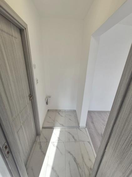 2Cam--Sagului-7 Min de Spitalul Judetean--Renovat--45MP-75.000 Euro!Neg - 19