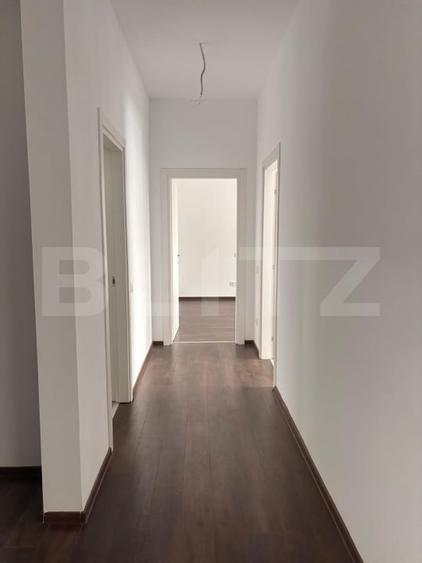Apartament cu 3 camere decomandat în Viforâta