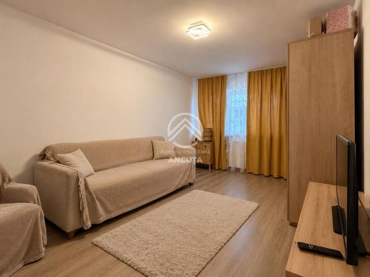 Apartament cu 2 camere decomandat în Gruia