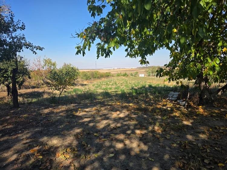 Casă cu 3 camere în Chișirid