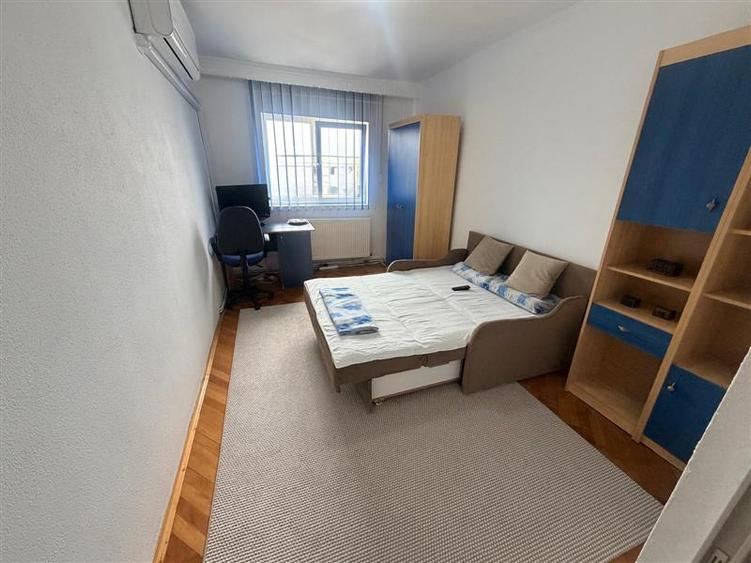 Apartament cu 2 camere decomandat, mobilat în Alexandru cel Bun