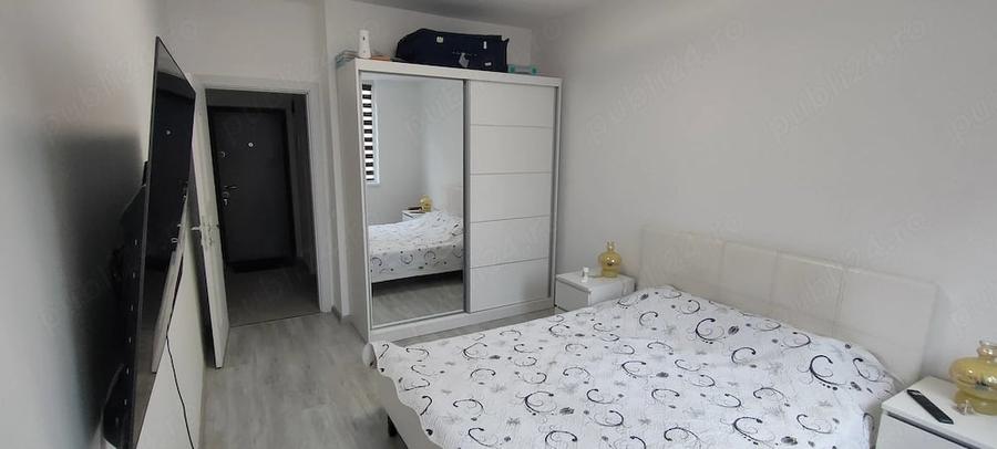 Apartament cu 2 camere semidecomandat în Roșu