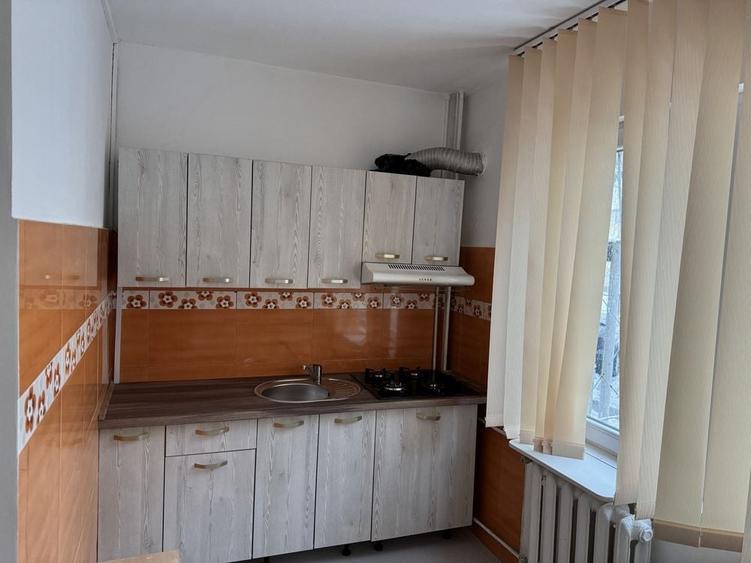 Garsonieră decomandată în Crângași