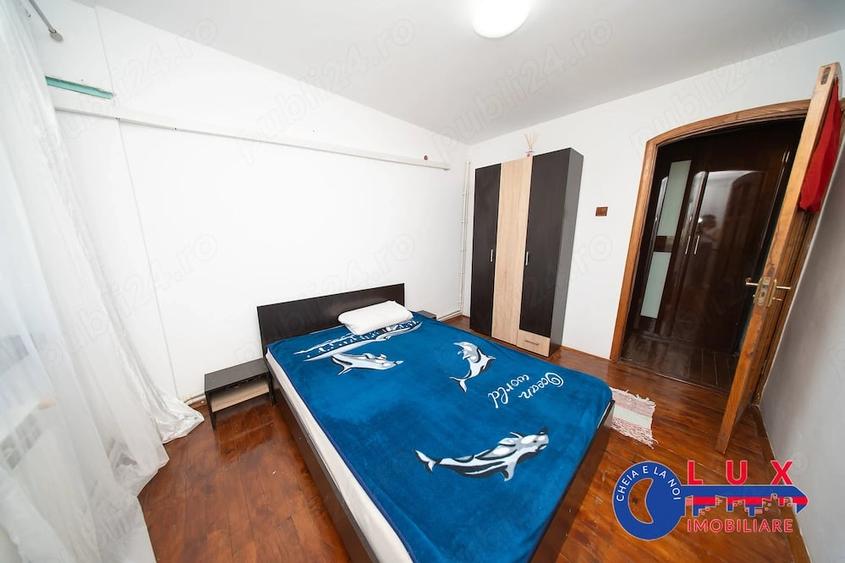 Apartament cu 3 camere decomandat în Babadag
