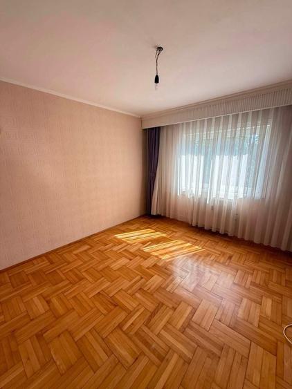 Apartament cu 3 camere , zona Rogerius - 6
