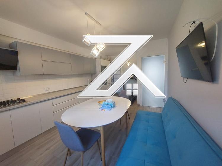 Apartament cu 3 camere decomandat, mobilat în Central