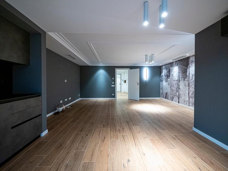 Duplex cu 7 camere cu Teren 377 Mp în Herăstrău