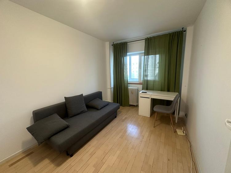 Apartament cu 3 camere semidecomandat, mobilat în 13 Septembrie