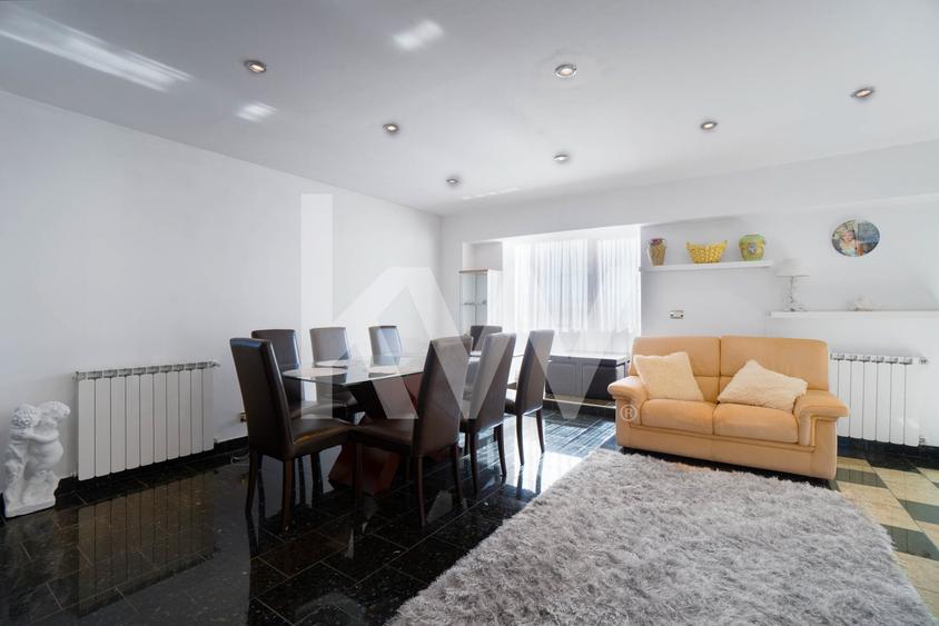 Apartament cu 3 camere decomandat, mobilat în Răcădău