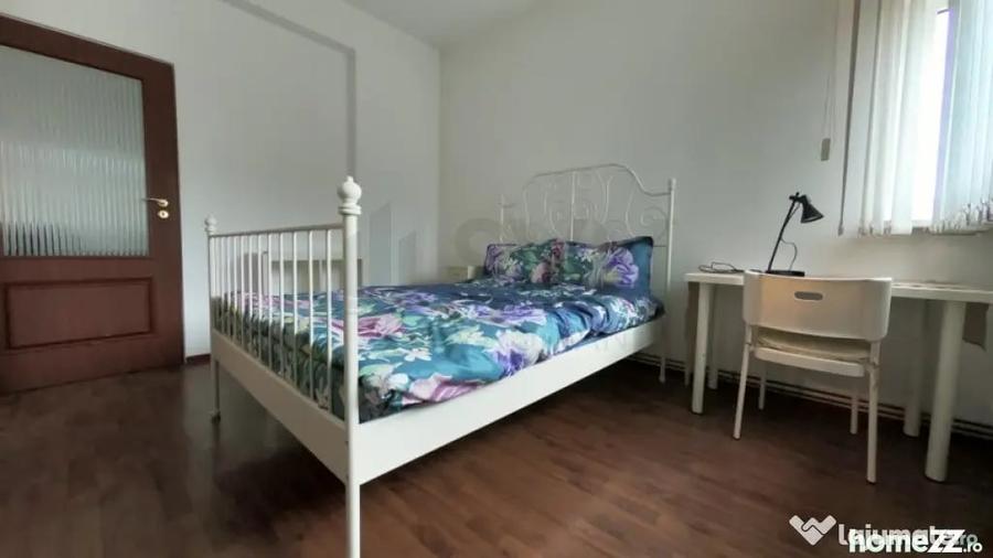 Apartament cu 2 camere decomandat în Moșilor