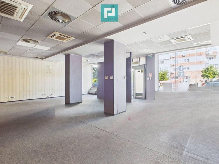 Spațiu comercial, de 140 mp, în Soarelui