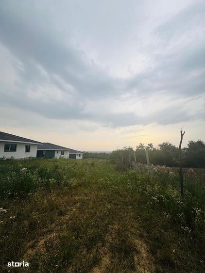 Teren de 888 mp, în Paleu