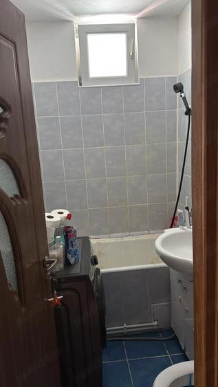 Garsonieră decomandată în Rovine