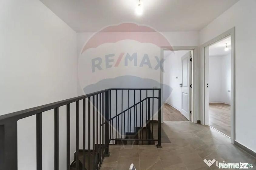 Casă cu 8 camere cu Teren 500 Mp în Tărlungeni