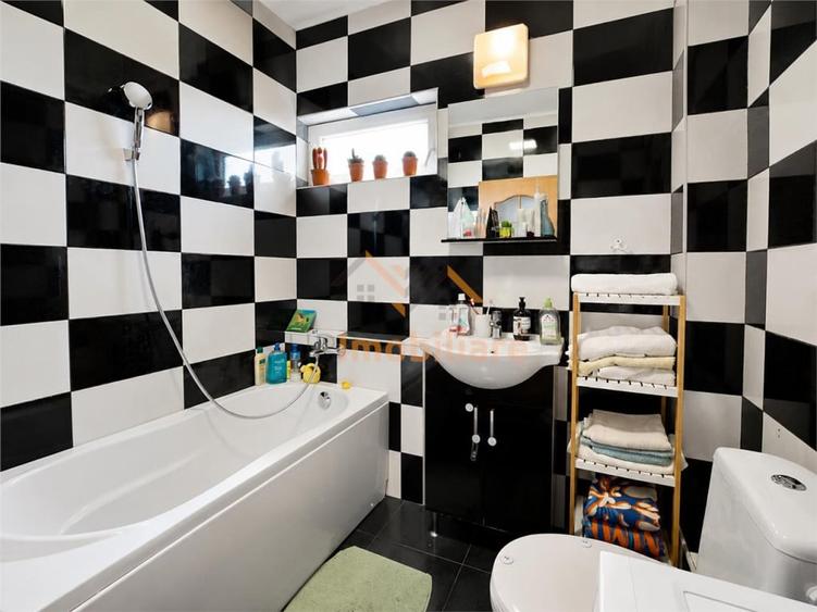 Apartament cu 3 camere decomandat în Sânmartin