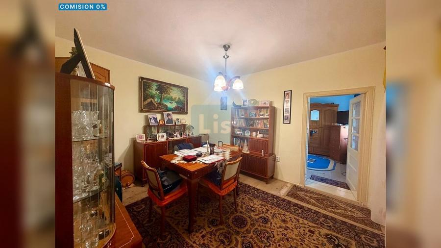 Casă cu 3 camere cu Teren 790 Mp în Central
