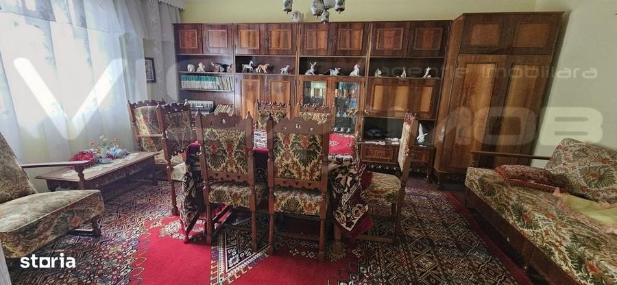 Casă cu 3 camere în Central