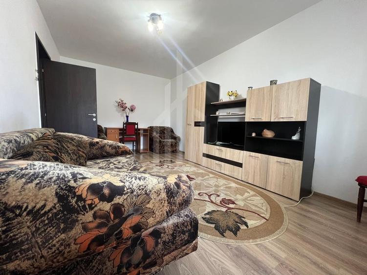 Apartament cu 2 camere decomandat în Mihai Viteazul