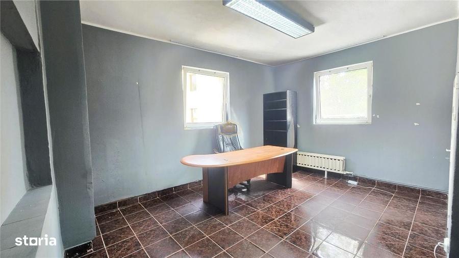 Spațiu comercial, de 25 mp, în Central