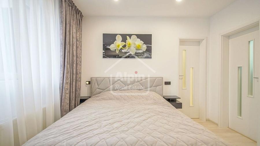Apartament cu 4 camere decomandat, mobilat în Tractorul