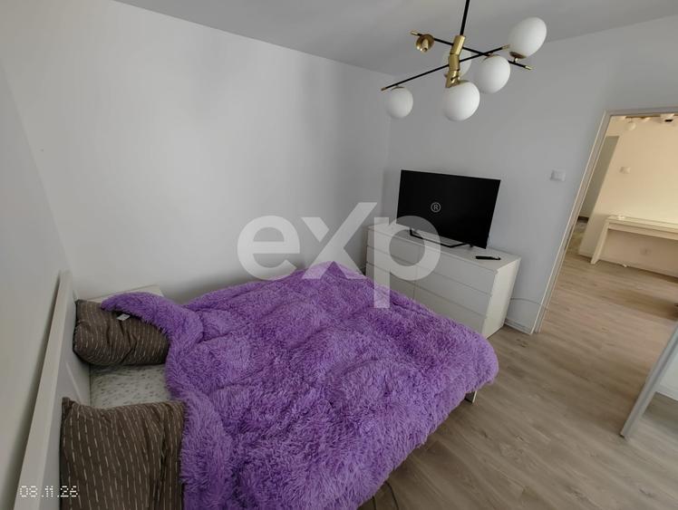 Apartament cu 2 camere semidecomandat în Podu Roș