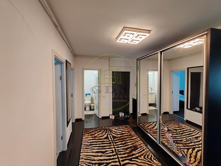 Apartament cu 3 camere decomandat, mobilat în Hipodrom 3