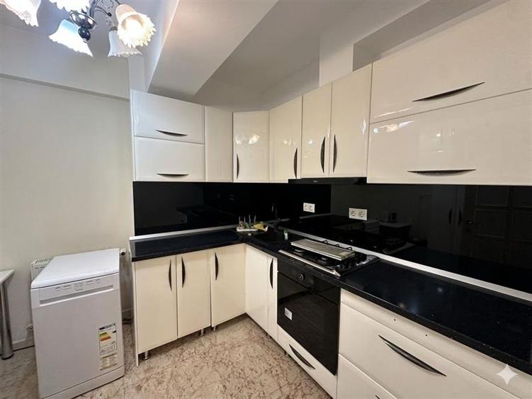 Apartament 3 camere de inchiriat, Copou - 5