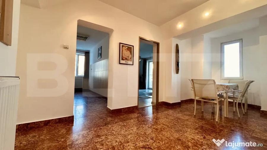 Apartament cu 3 camere decomandat în Rogerius