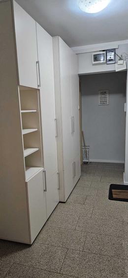 Apartament cu 3 camere semidecomandat în Olimpia-Stadion