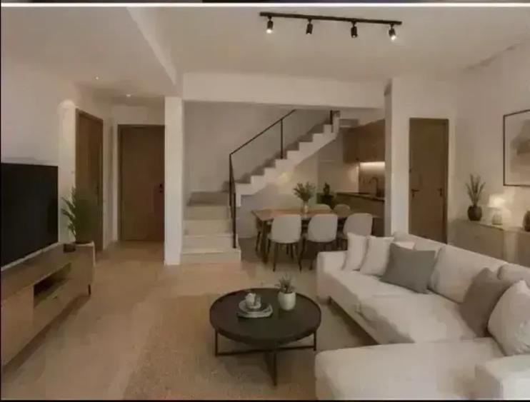 Apartament cu 3 camere decomandat în 13 Septembrie