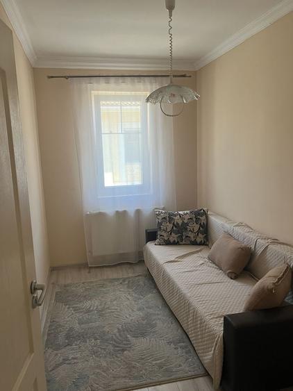 Apartament cu 3 camere semidecomandat în Braytim