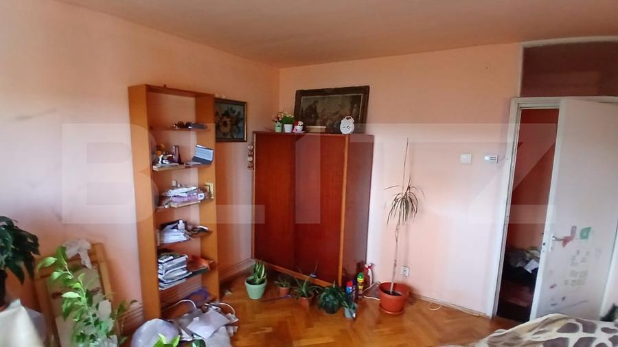 Garsonieră decomandată în Tudor