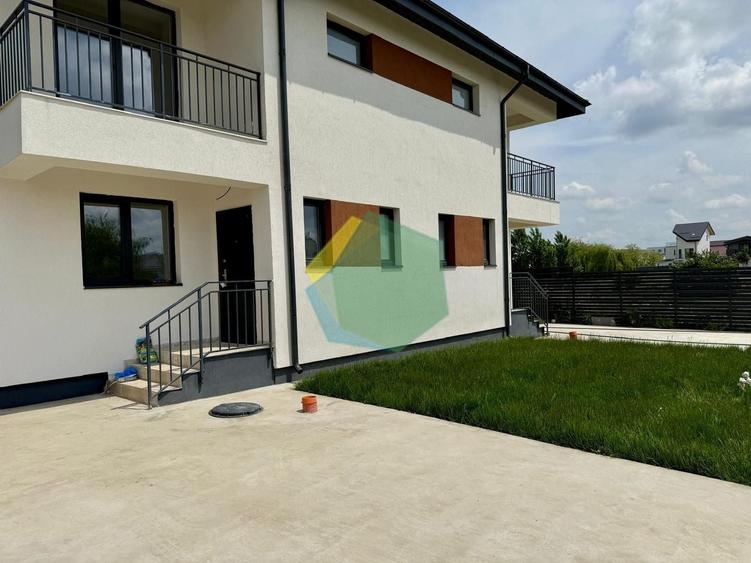 Duplex cu 3 camere cu Canalizare în Sud-Est
